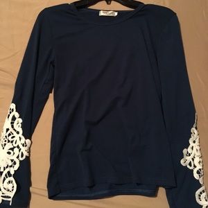 Shirt with lace sleeve and scarfs